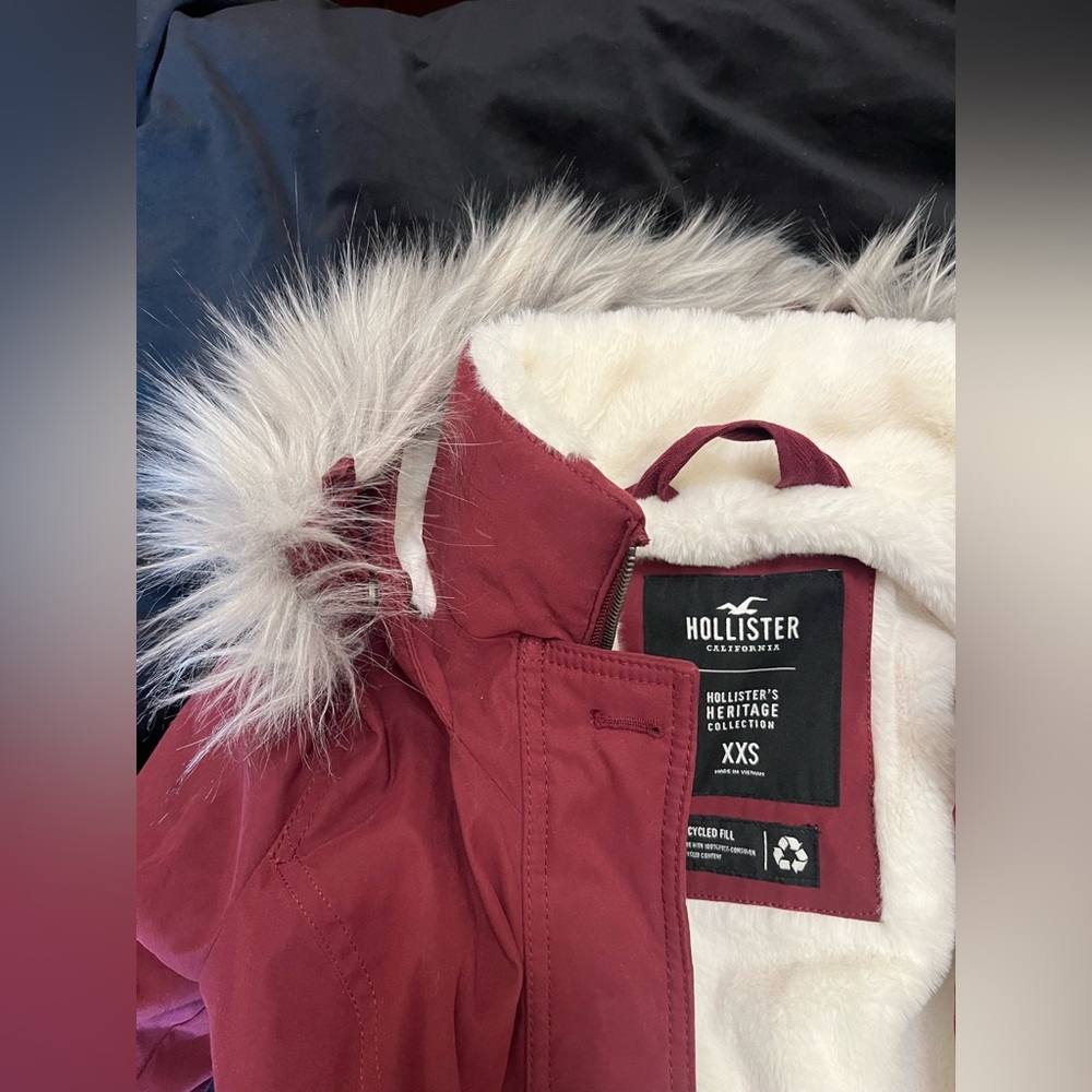 Hollister Burgundy Parka
